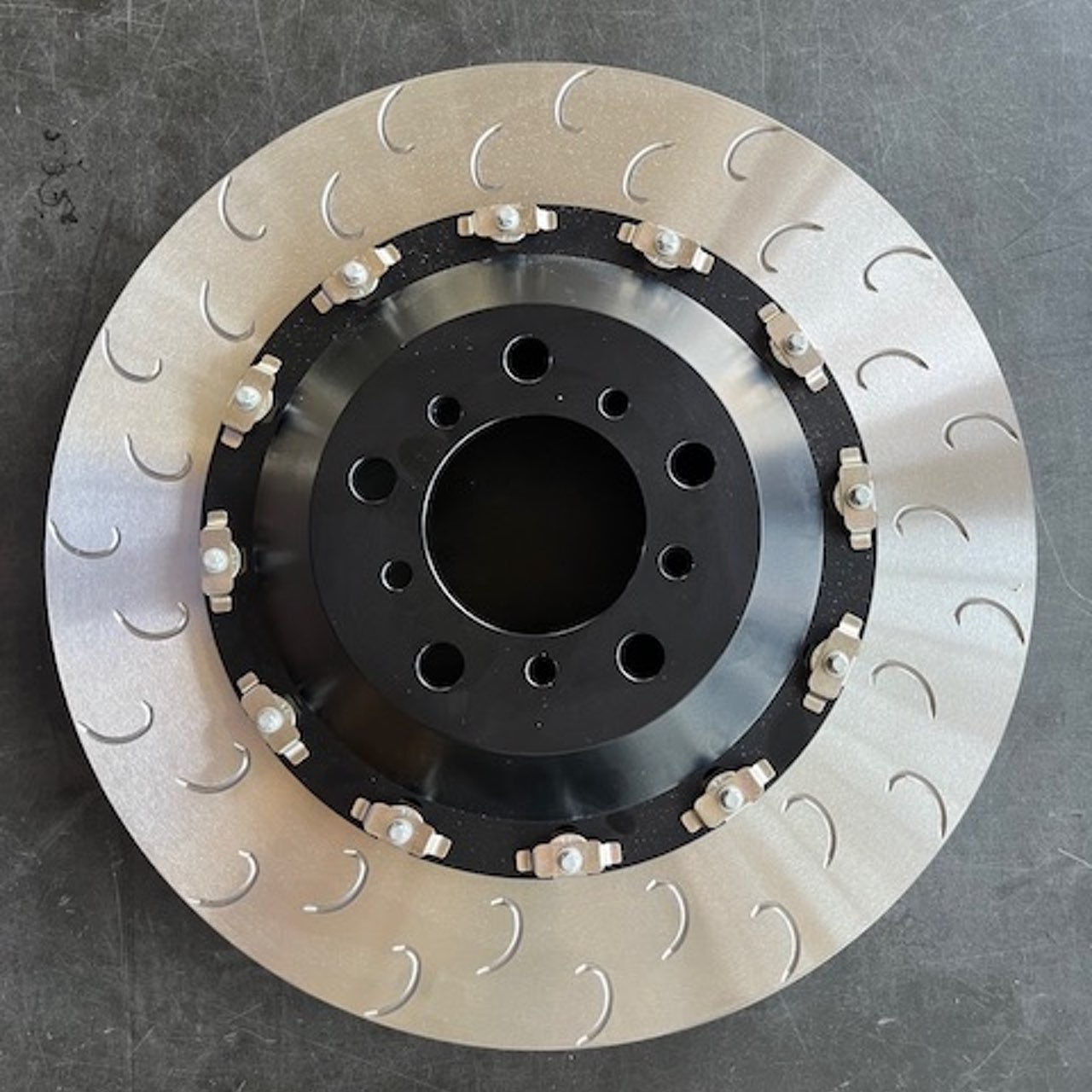 AP Racing Big Brake Kit passend für M2 F87 F8x M3 M4 E46 E9x M3 E82 1M Vorderachse BMW 1 1280 Bremsscheibe