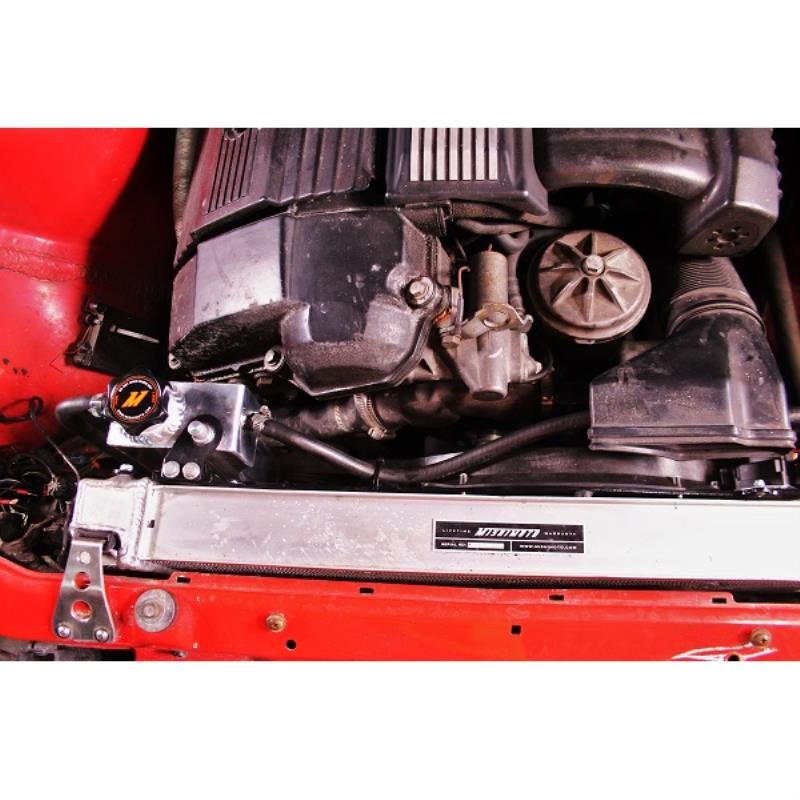 54869_Burkhart_Engineering_Mishimoto_Ausgleichsbehälter_Kühlmittel_BMW_E36_M3_9 Ausgleichsbehälter