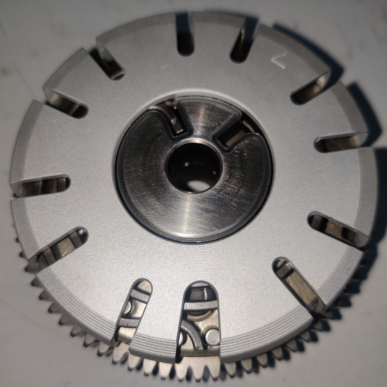55426 - Vanos Abdeckung Aluminium passend für E9x M3 BMW mit S65 Motor 3 1280 Vanosabdeckung