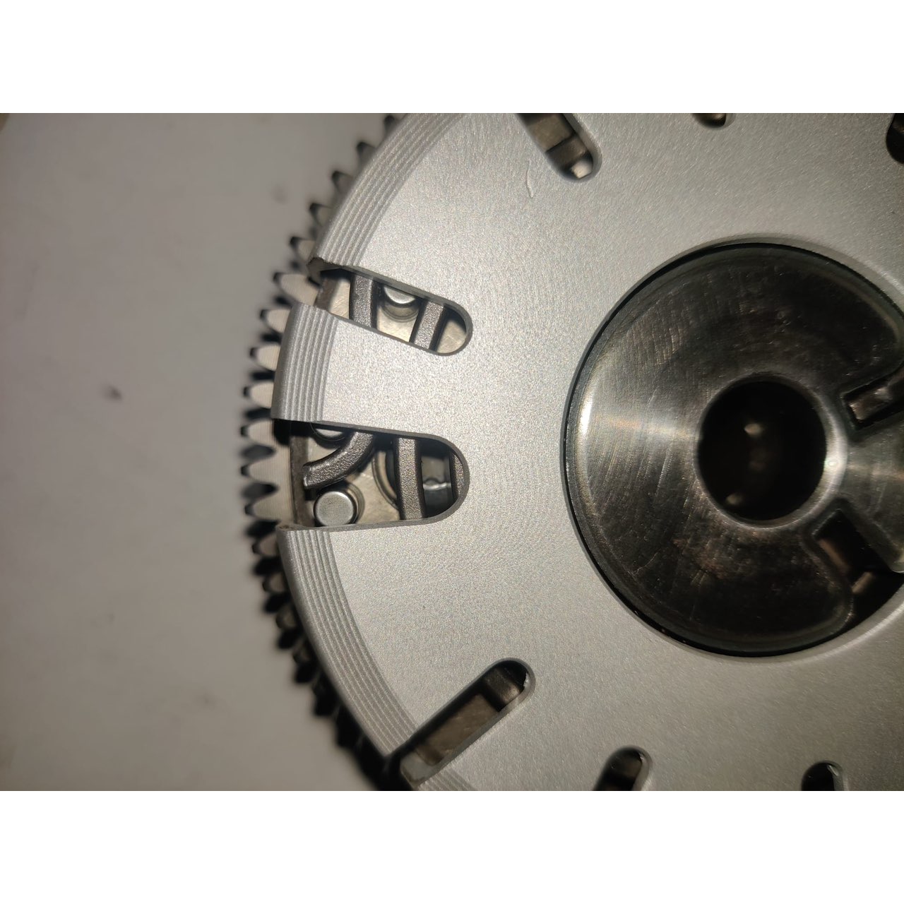 55426 - Vanos Abdeckung Aluminium passend für E9x M3 BMW mit S65 Motor 4 1280 Vanosabdeckung