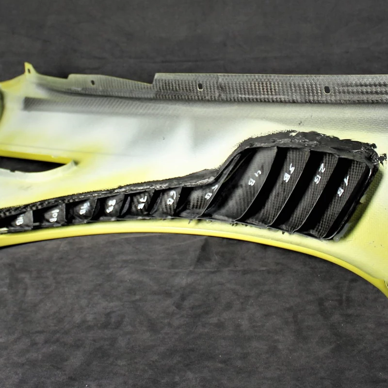 55607 - Karbonius Kotflügel Set Kohlefaser passend für E46 inkl. M3 BMW 6 Kotflügel